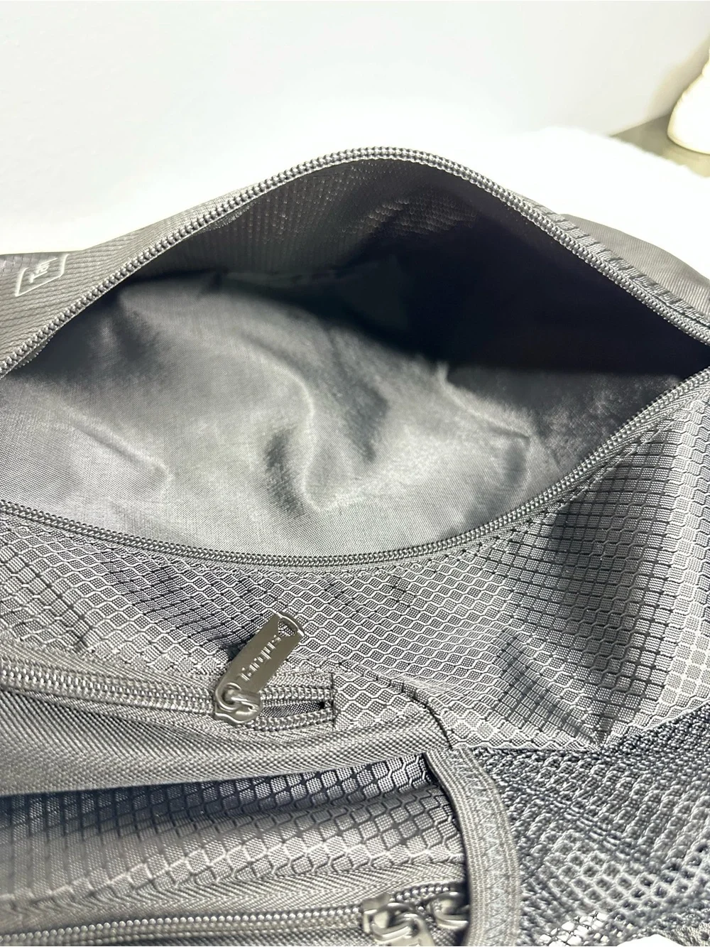Targus Sport Black Diamond Ripstop Laptop Backpack 20L (Model TSB89104US)